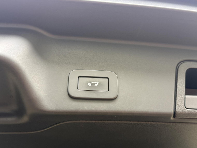 Vehicle Image 47