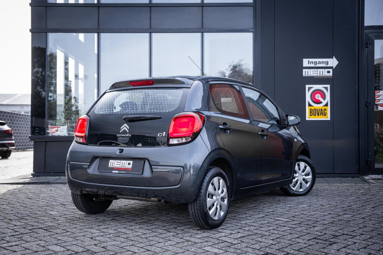 Vehicle Image 12