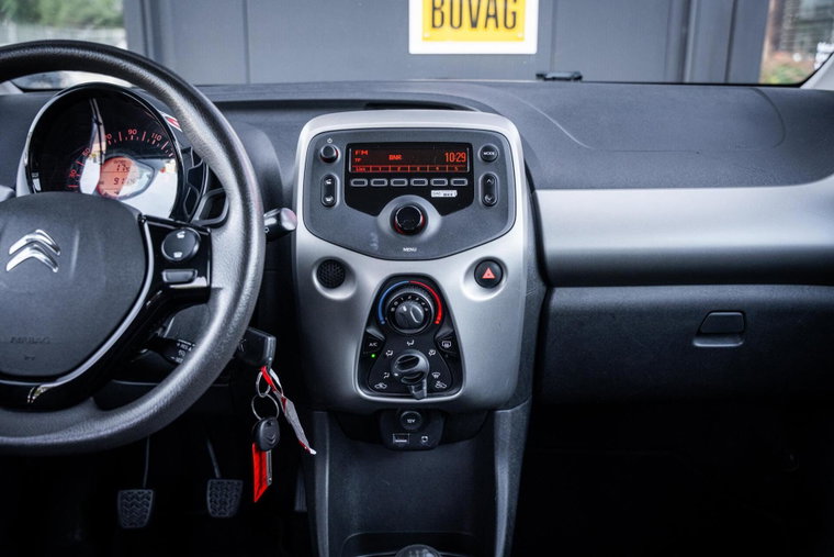 Vehicle Image 20