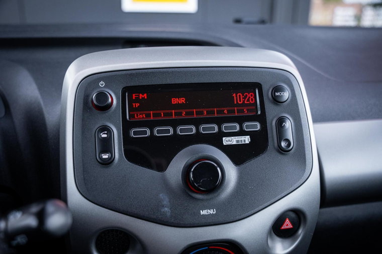 Vehicle Image 22