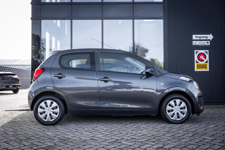 Vehicle Image 11