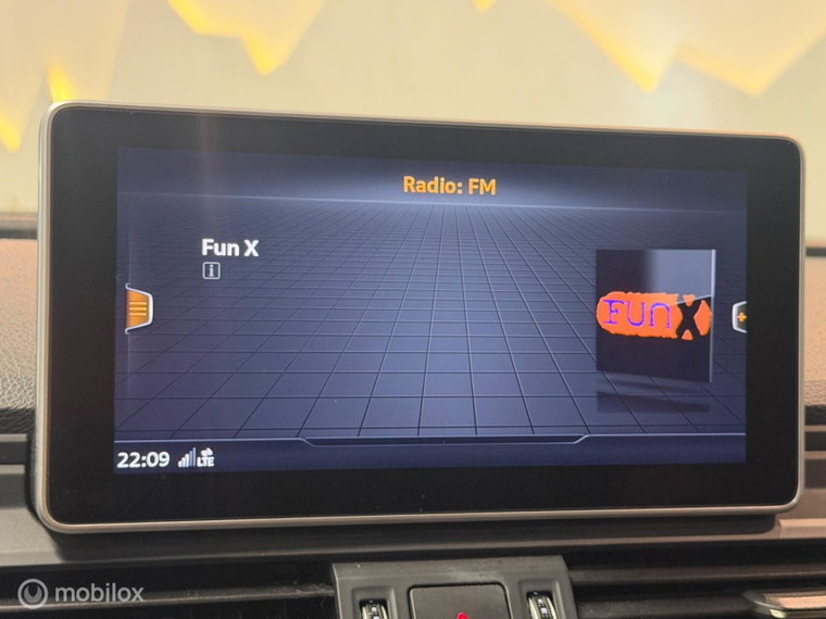 Vehicle Image 33