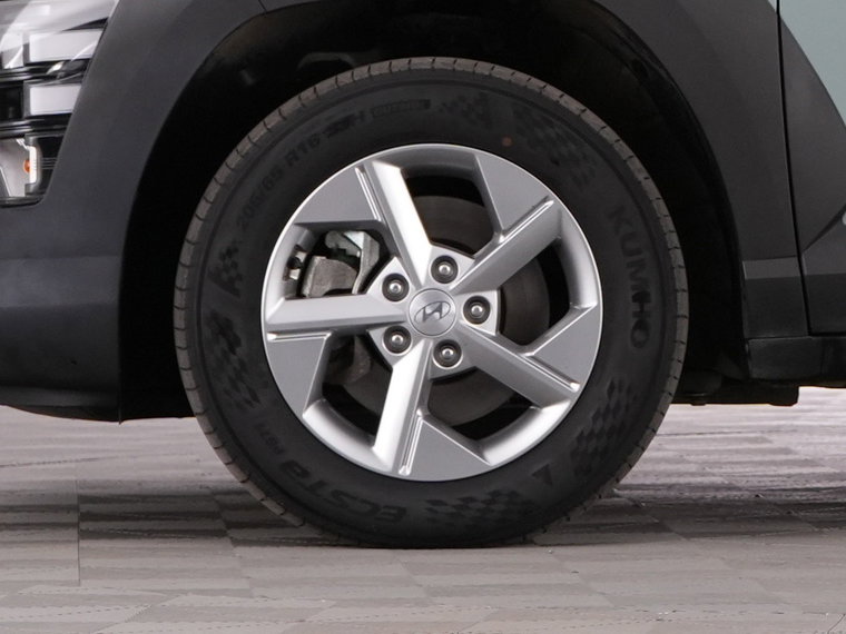 Vehicle Image 37