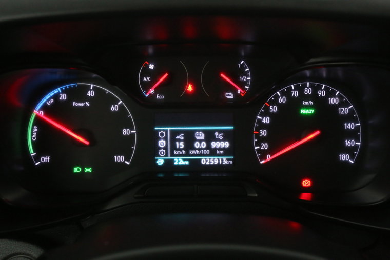 Vehicle Image 14