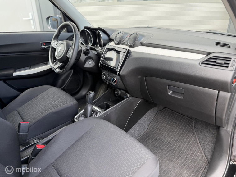 Vehicle Image 17