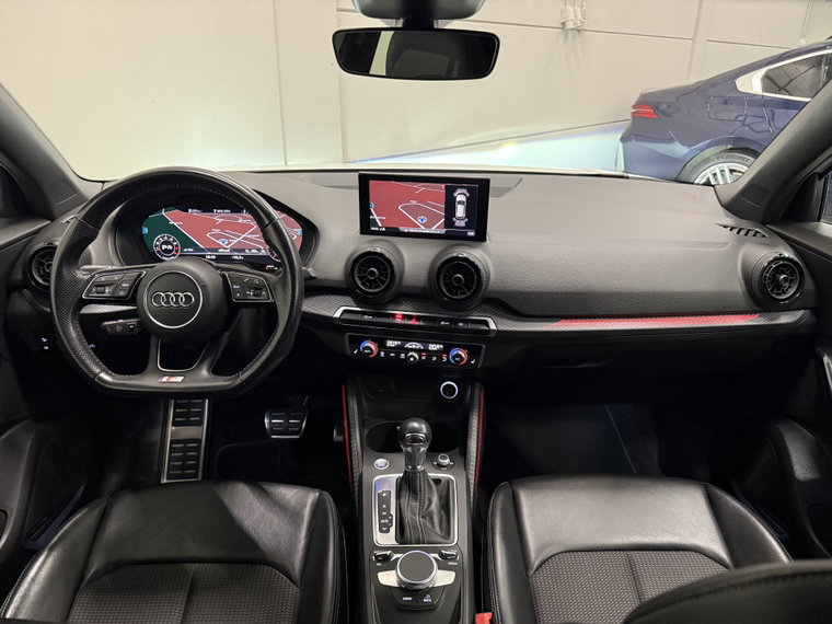 Vehicle Image 15