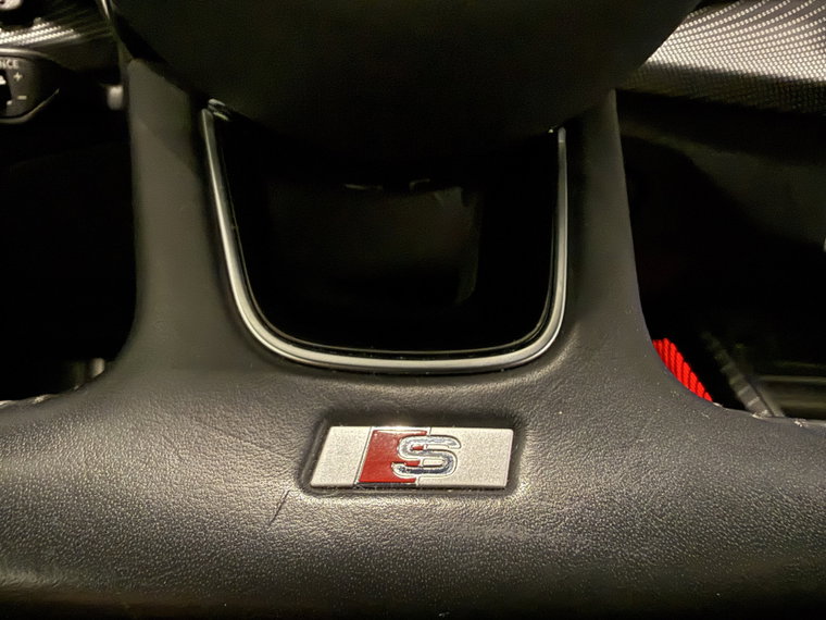 Vehicle Image 33