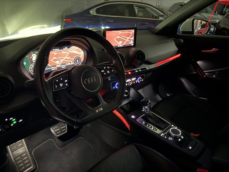 Vehicle Image 42