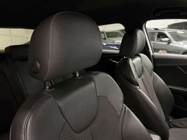 Vehicle Image 45
