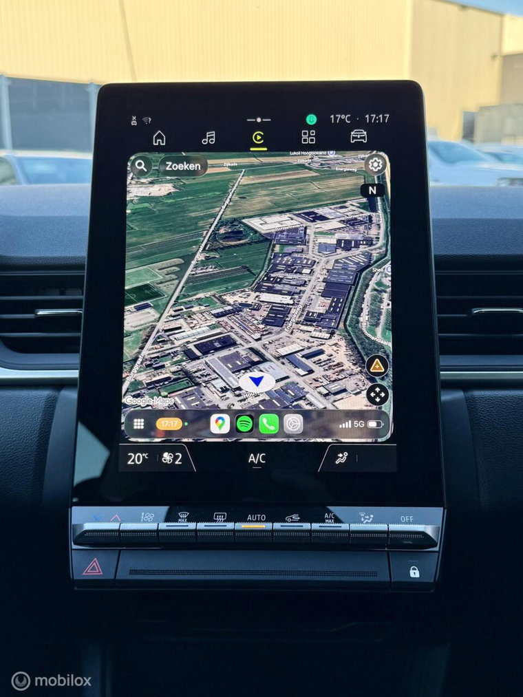 Vehicle Image 17