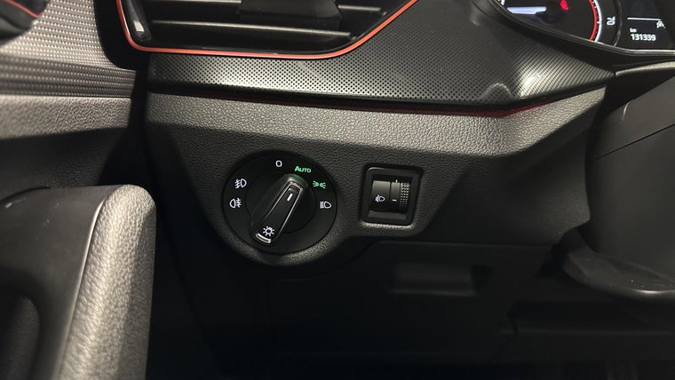 Vehicle Image 27
