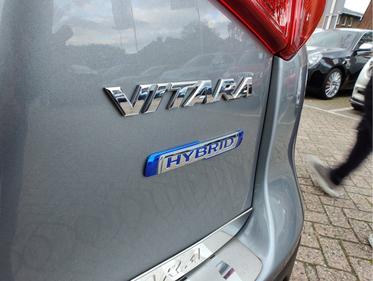 Vehicle Image 32