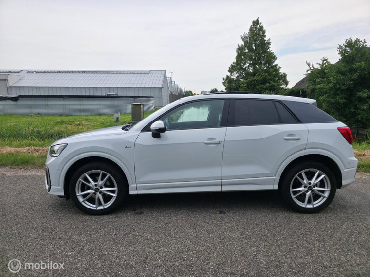 Vehicle Image 37