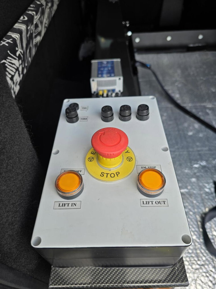 Vehicle Image 33