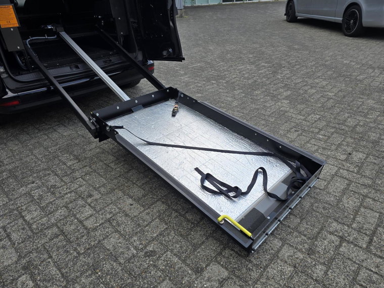 Vehicle Image 36