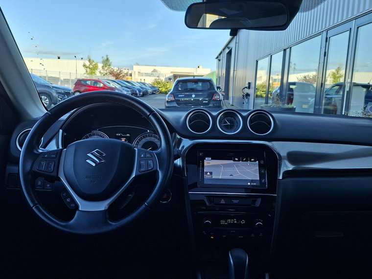 Vehicle Image 10