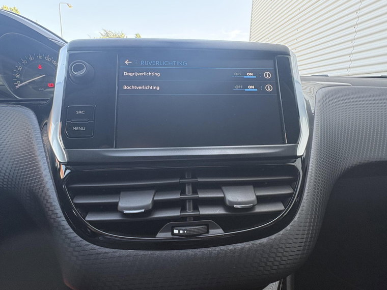 Vehicle Image 37