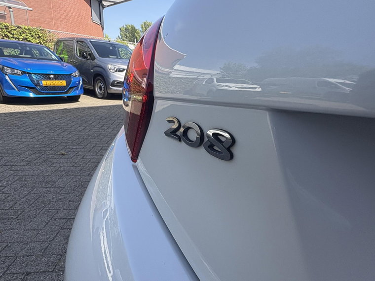 Vehicle Image 41