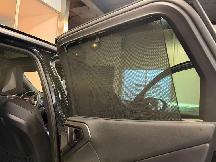Vehicle Image 36