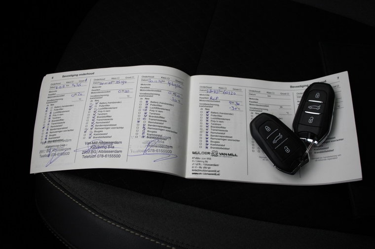Vehicle Image 14