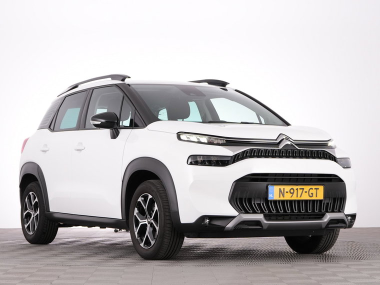 Vehicle Image 25