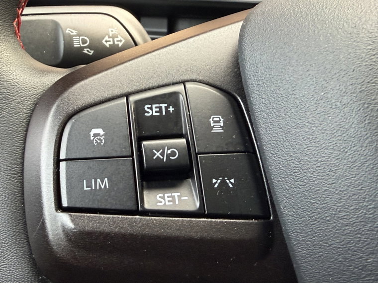 Vehicle Image 28