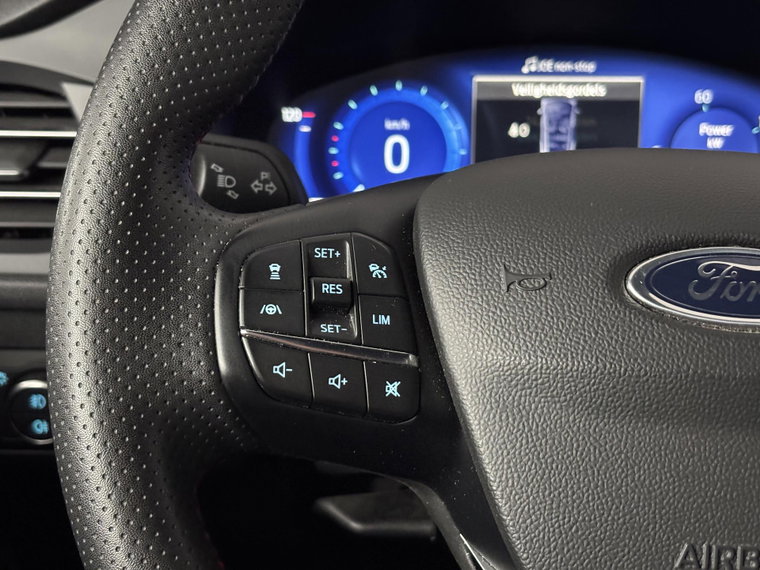Vehicle Image 33