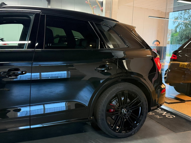 Vehicle Image 37