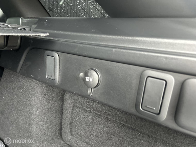 Vehicle Image 45
