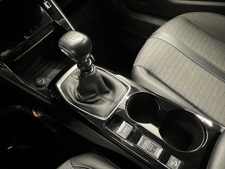 Vehicle Image 36