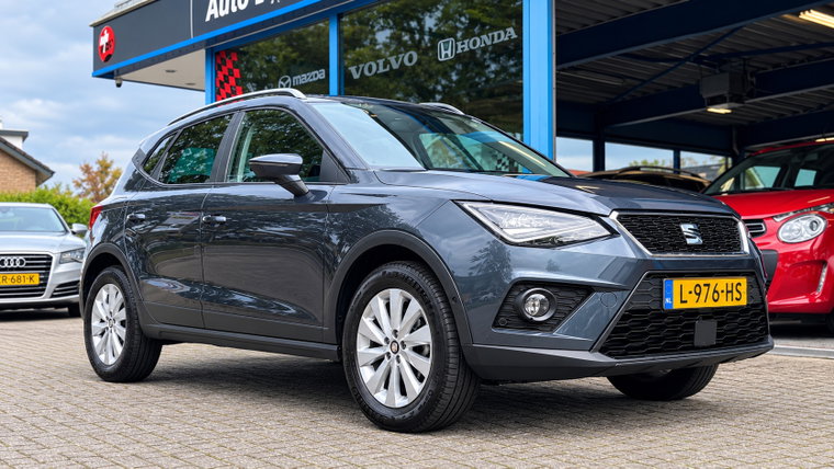 Vehicle Image 10