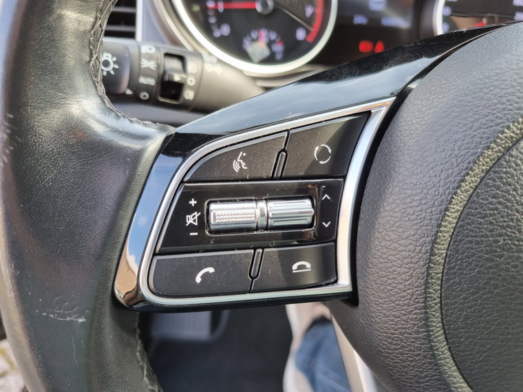 Vehicle Image 26