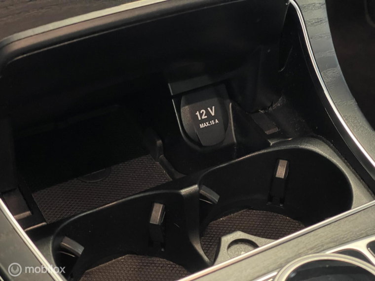 Vehicle Image 33