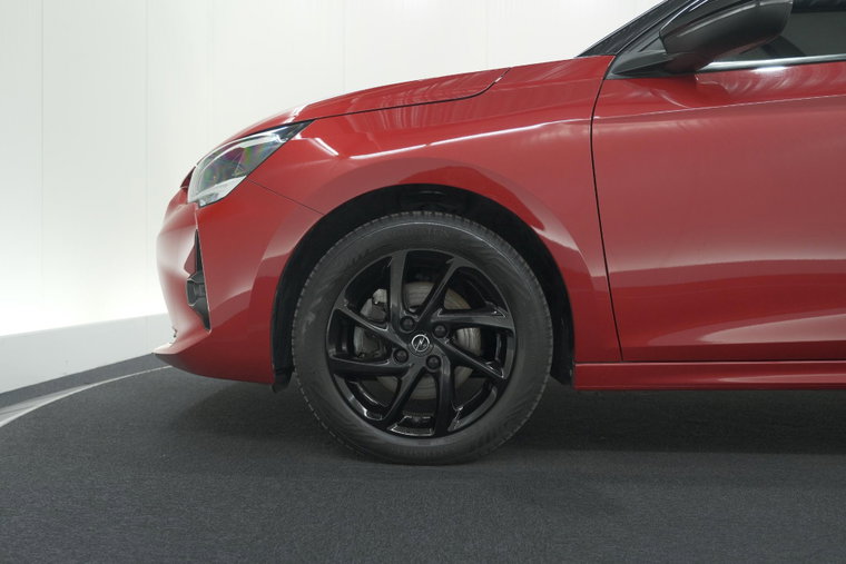 Vehicle Image 10