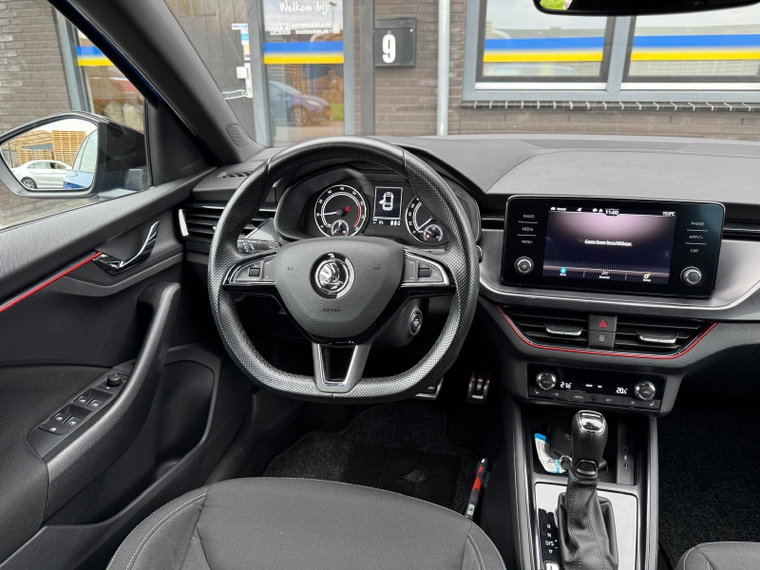 Vehicle Image 21
