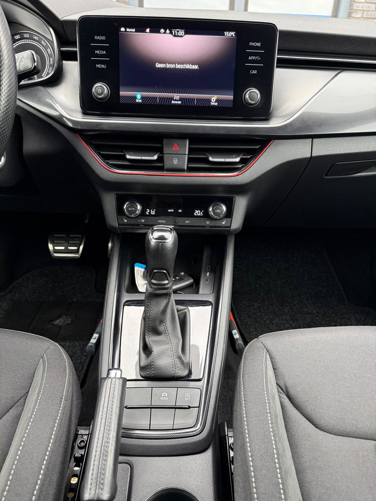 Vehicle Image 28