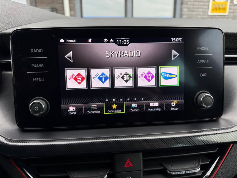 Vehicle Image 30
