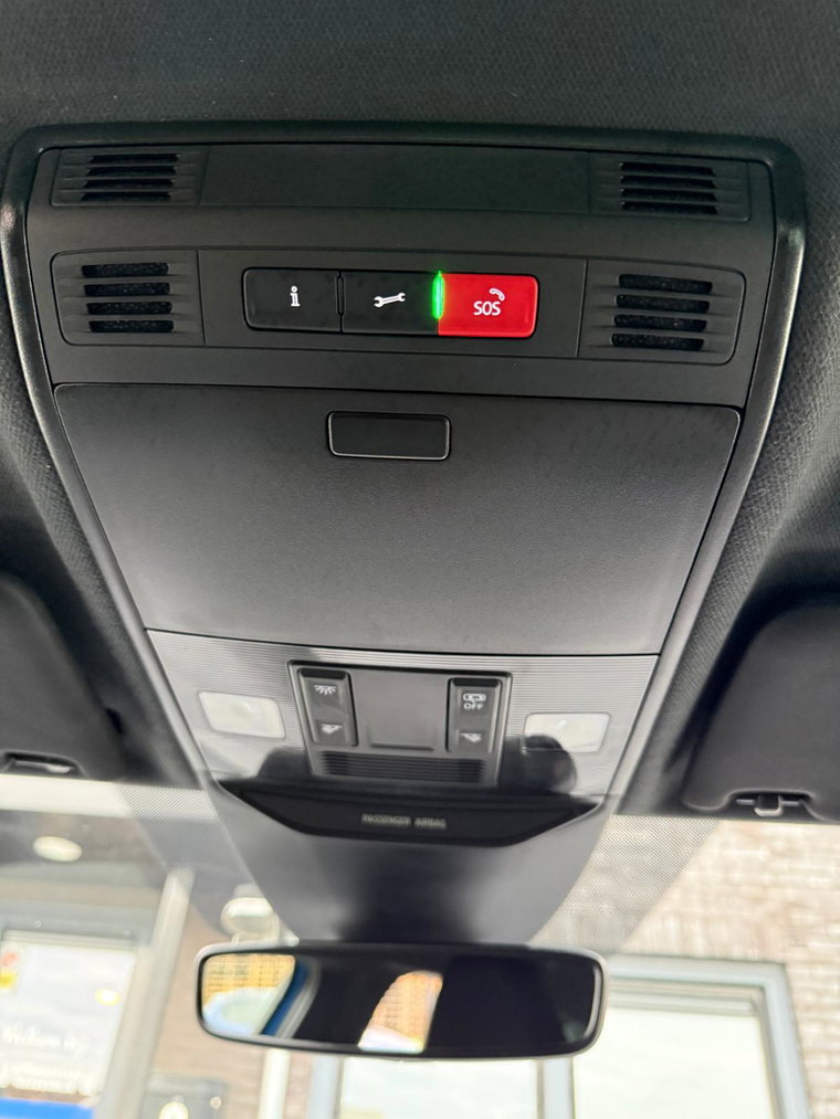Vehicle Image 35