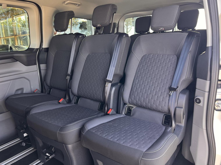 Vehicle Image 13