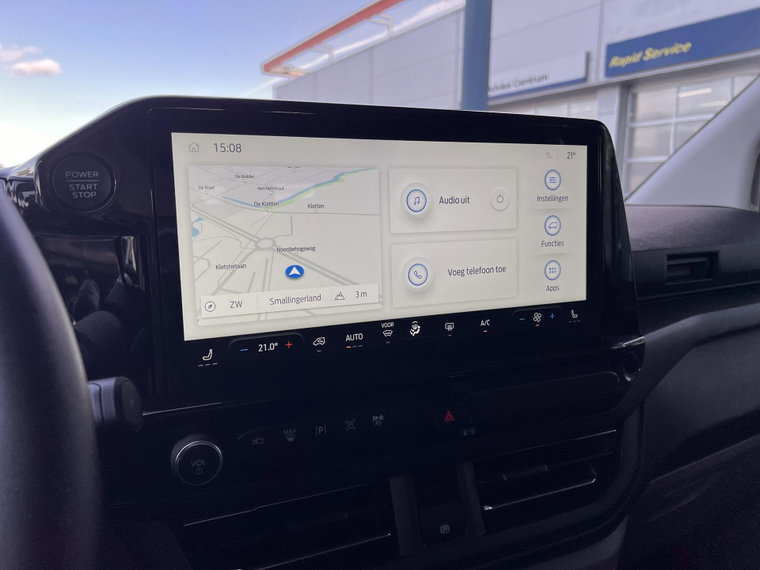 Vehicle Image 25