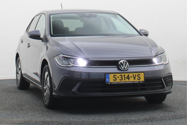 Vehicle Image 21