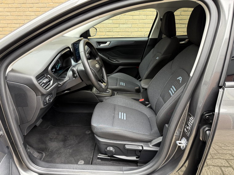 Vehicle Image 17