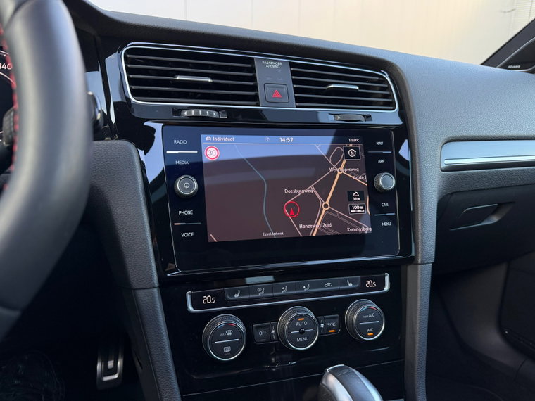 Vehicle Image 23