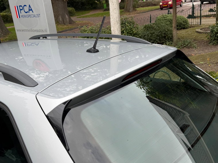 Vehicle Image 37