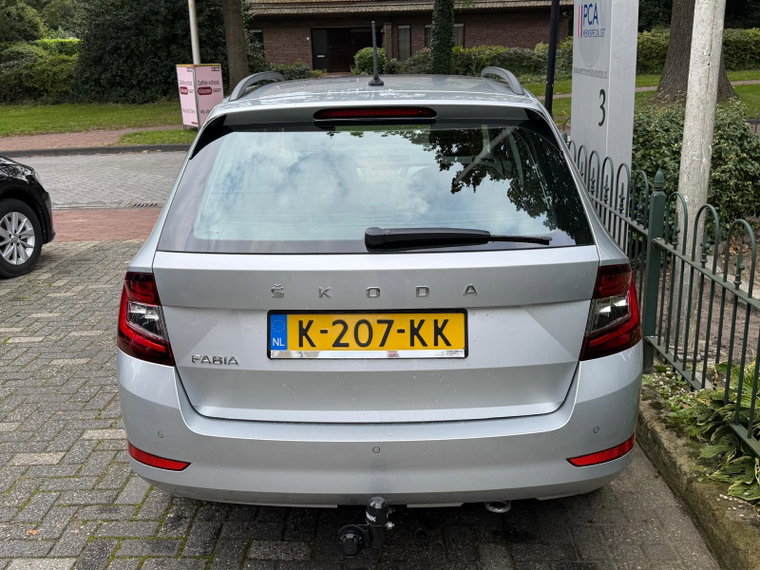Vehicle Image 41