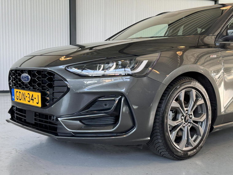Vehicle Image 21