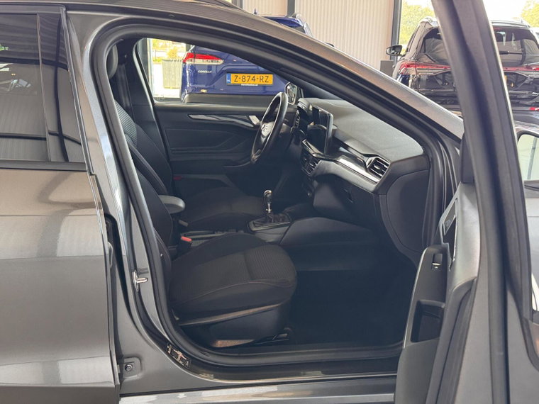 Vehicle Image 27