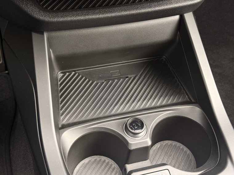 Vehicle Image 43