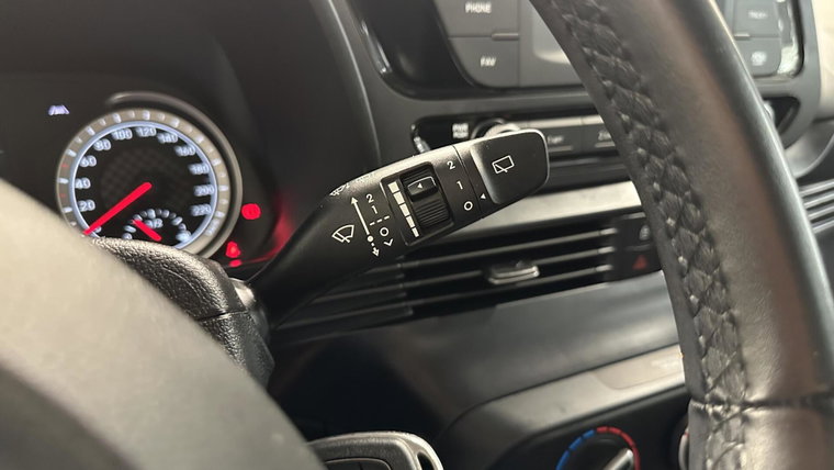 Vehicle Image 26
