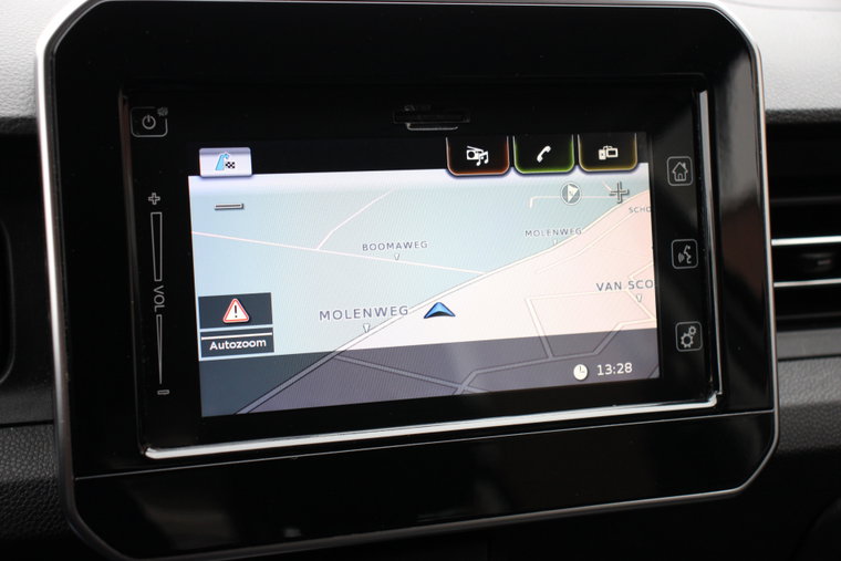 Vehicle Image 12